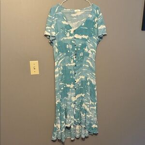 Ivy Chic Tie-Dye Blue and White Midi Dress